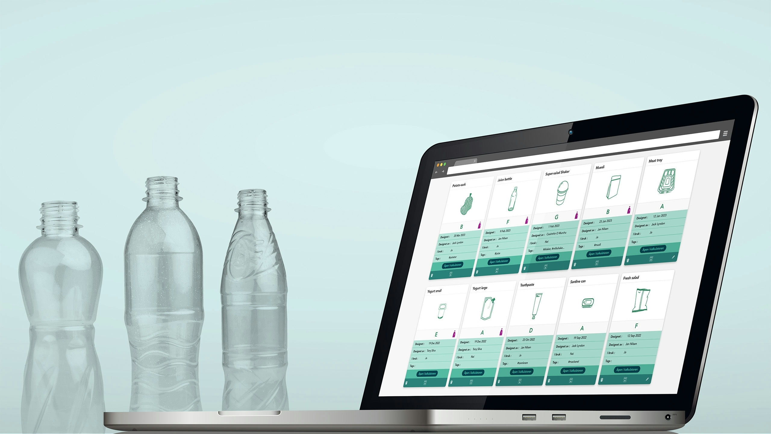 Three PET bottles next to a laptop displaying the recyclability calculator. Light green background. Render.